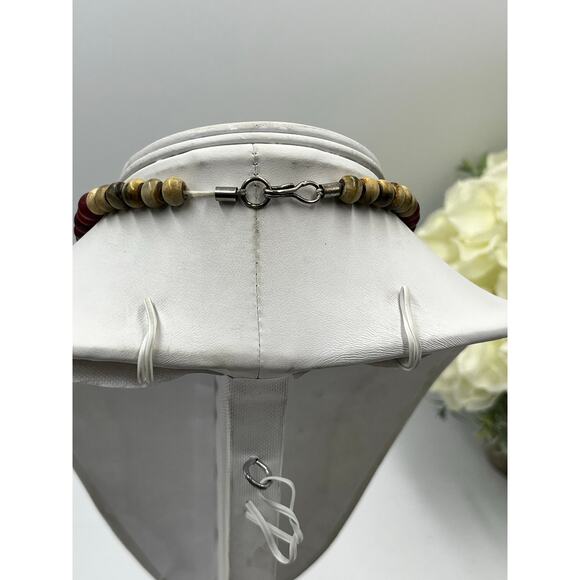 Vintage Bakelite Style Statement
Necklace Tribal Beaded 20"
Burgundy Gold Black - Picture 7 of 16